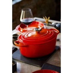 Cocotte En Fonte Ovale 27 Cm Volcanique Le Creuset Signature -Ustensiles De Cuisine Boutique cocotte en fonte ovale 27 cm volcanique le creuset 4