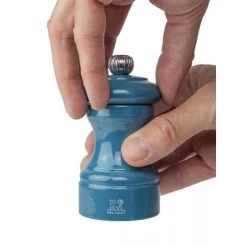 Moulin à Poivre Bistro 10 Cm Bleu Pacifique Peugeot 9 Moulin à Poivre Bistro 10 Cm Bleu Pacifique Peugeot -Ustensiles De Cuisine Boutique moulin a poivre bistro 10 cm bleu pacifique peugeot 1
