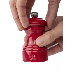 Moulin à Poivre Bistro 10 Cm Rouge Passion Peugeot -Ustensiles De Cuisine Boutique moulin a poivre bistro 10 cm rouge passion peugeot 1