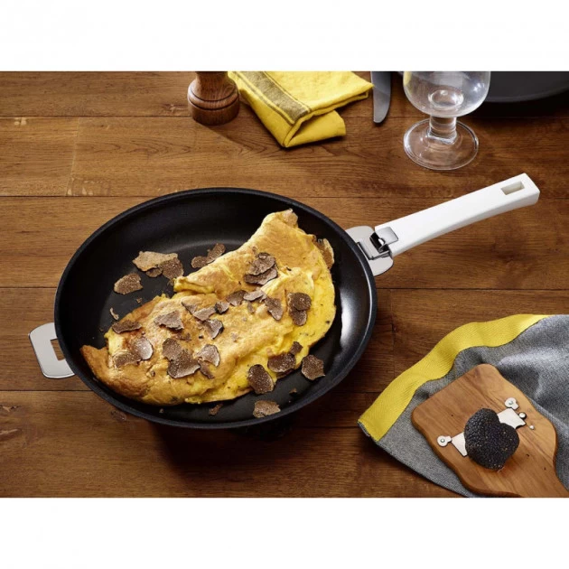 Poêle Mutine Ø 28 Cm Manche Amovible Anti-Adhésive Inox Cristel 8 Poêle Mutine Ø 28 Cm Manche Amovible Anti-Adhésive Inox Cristel – Image 6