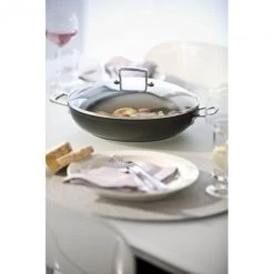 Sauteuse Provençale 30 Cm Anti-Adhérente Avec Couvercle Les Forgées Le Creuset -Ustensiles De Cuisine Boutique sauteuse provencale 30 cm le creuset avec couvercle les forgees 2