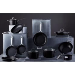Sauteuse Provençale 30 Cm Anti-Adhérente Avec Couvercle Les Forgées Le Creuset -Ustensiles De Cuisine Boutique sauteuse provencale 30 cm le creuset avec couvercle les forgees 3