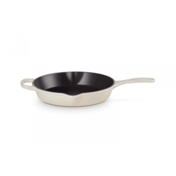 Skillet Rond Profond 26cm En Fonte Meringue Le Creuset 8 Skillet Rond Profond 26cm En Fonte Meringue Le Creuset -Ustensiles De Cuisine Boutique skillet rond profond 26cm en fonte meringue le creuset 2